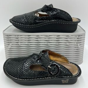 Alegria Snakeskin Black Mermaid Clogs Size 37